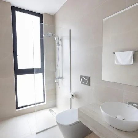וילה New 4 Bedroom With Pool, 100 Meters From The *